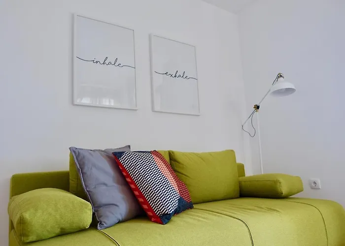 Daire Milic Kaludjerske Bare